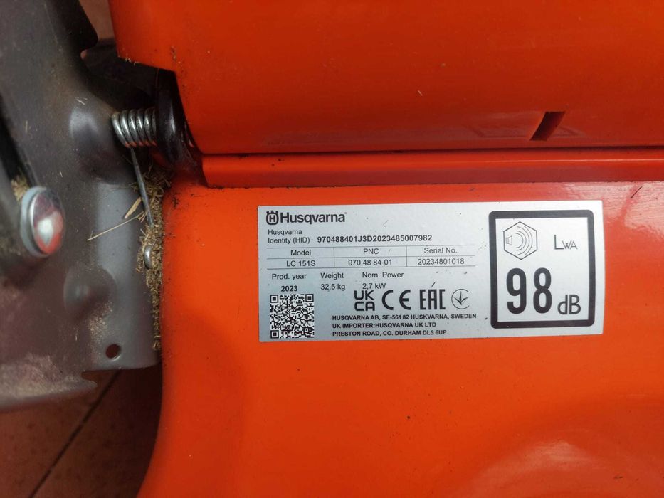 Corta relva Husqvarna LC151