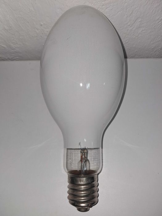 Wysokoprężna lampa rtęciowa "żarówka" Narva NF 400-01