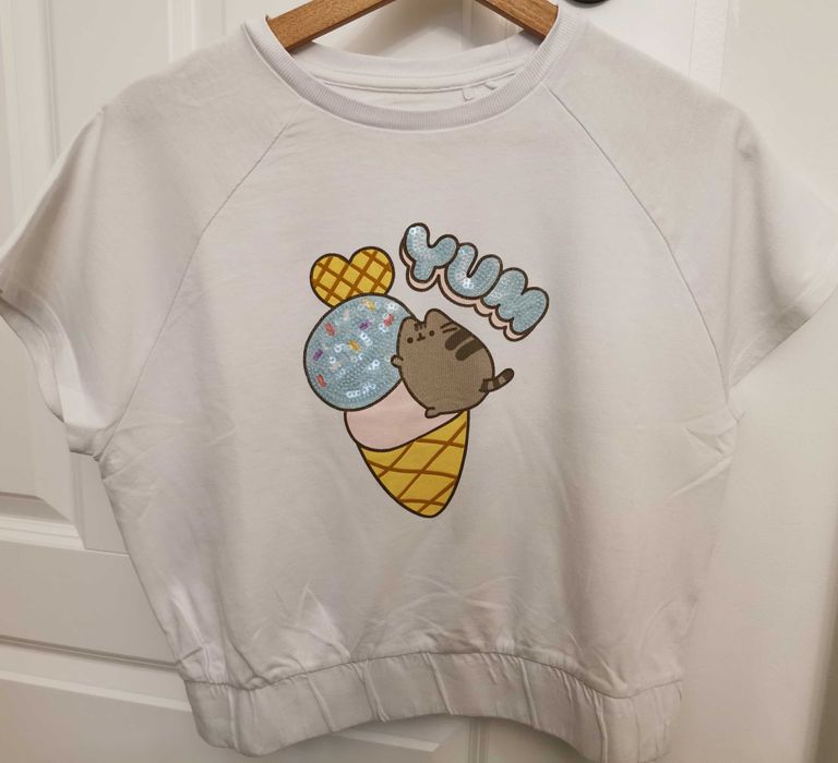 Pusheen T-shirt - Reserved