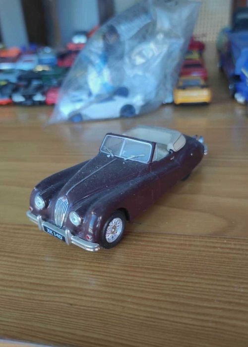 1/43 Bugatti, Jaguar, Lamborghini, BMW, Aston Martin, Maserati