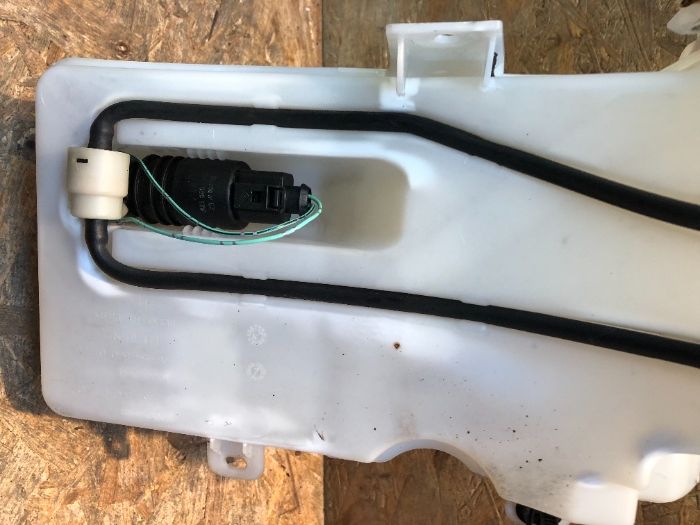 Zbiorniczek Spryskiwaczy Smart For Four/ Mitsubishi Colt