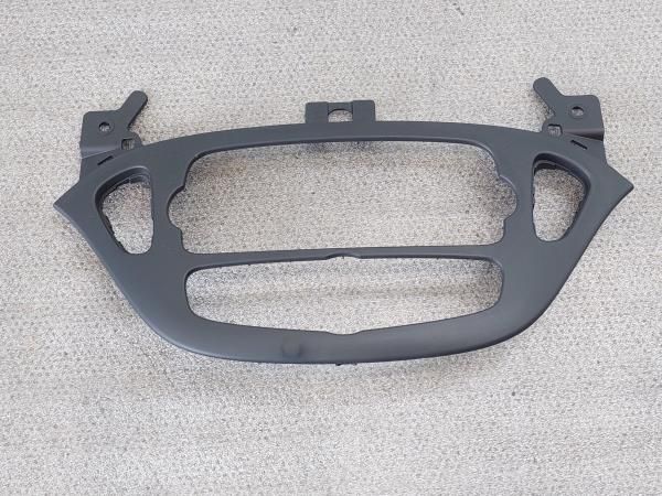 Moldura da consola central / rádio / aro OPEL Corsa E
