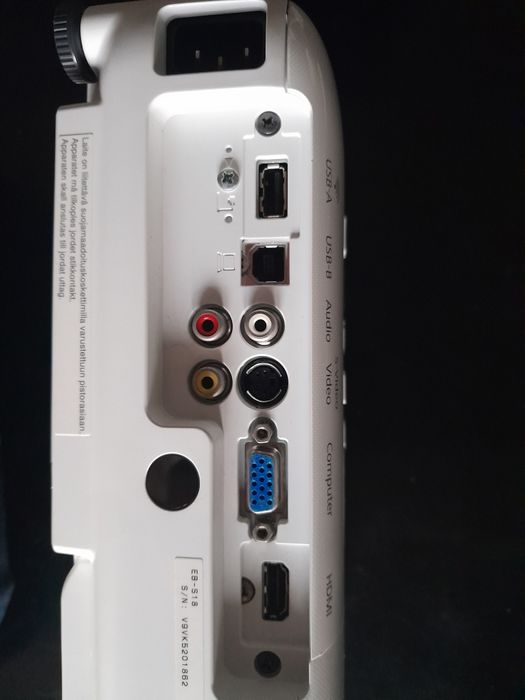 Projector Epson EB-S18 completo