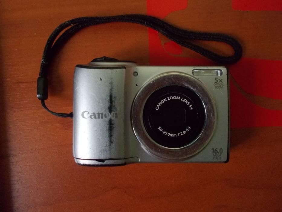 Фотоапарат Canon