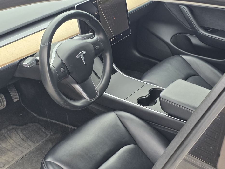 Tesla M3 2019 MidRange (задній )  модель 3 model тесла