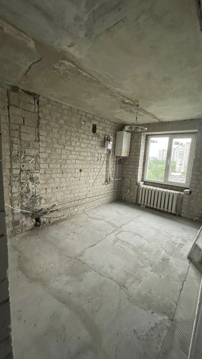 Продам 3-х кімнатну квартиру ринок Нива