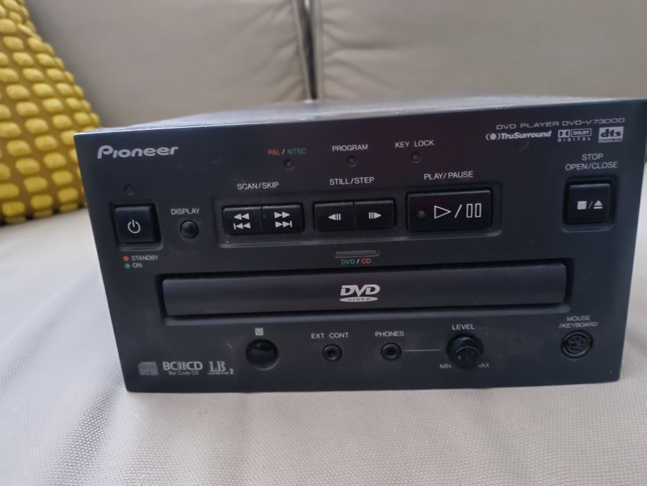 DVD Pioneer V7300