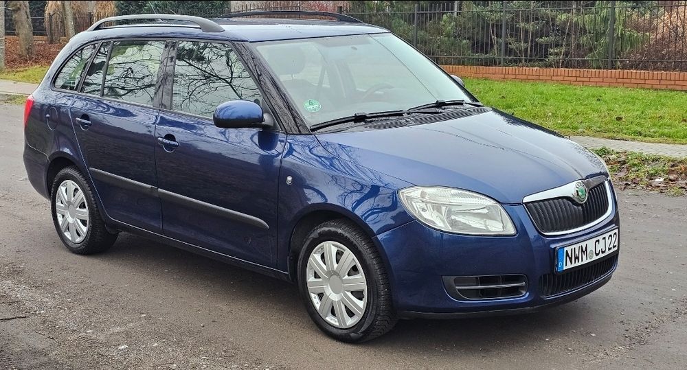 Skoda Fabia II 2009R Benzyna Klima Elektryka Relingi Serwisowana Ładna