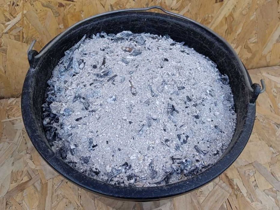 Пепел древесный зола древесная , мешок 4.5кг, продаж від 1кг