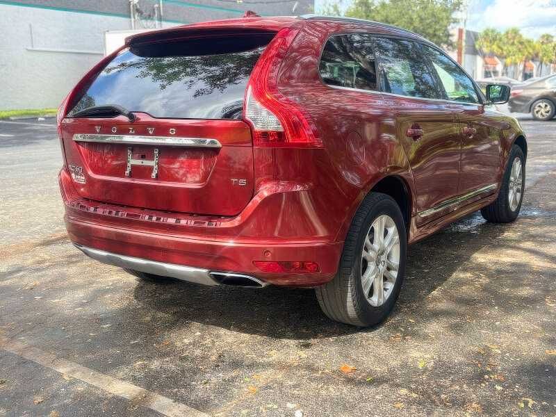2016 Volvo XC60 T5 Drive-E Premier