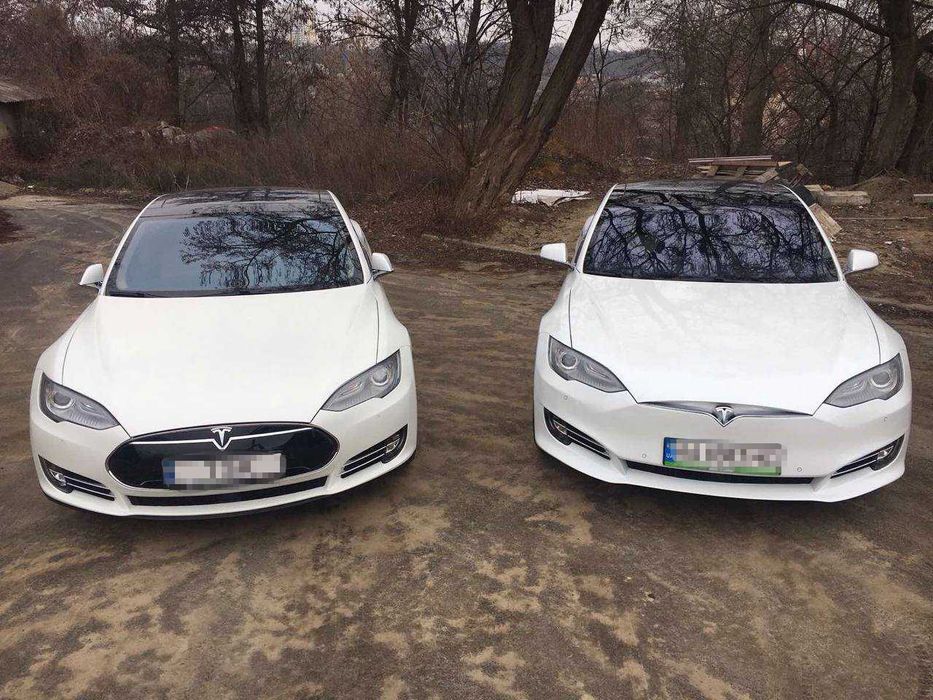 Бампер передній рестайлінг на дорейстайлінг Tesla Model S комплект
