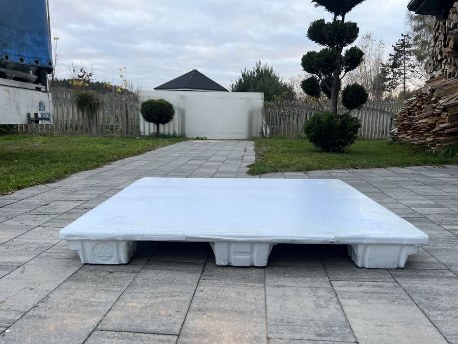 Palety  styropianowo plastikowe 100x120