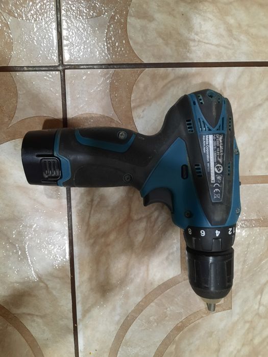 Шуруповерт makita 1300 оборотів
