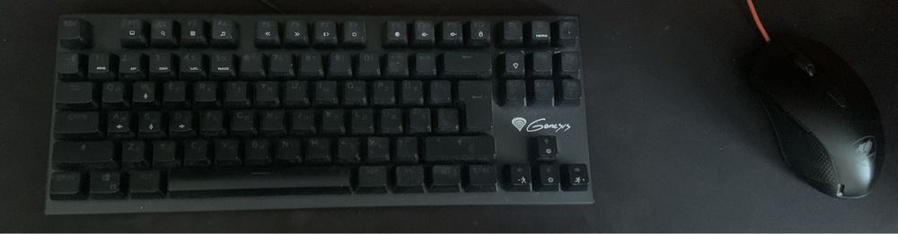 Компʼютер , Монітор