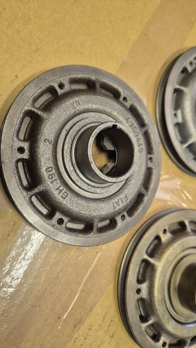 Fiat 126p koło pasowe oryginalne FSM  nowe pod zapłon klasyczny
