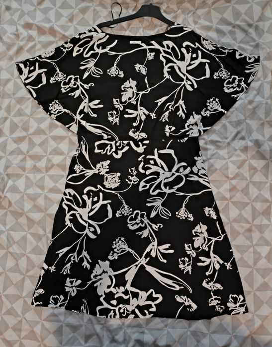 Sukienka elegancka do pracy na co dzień r. 44