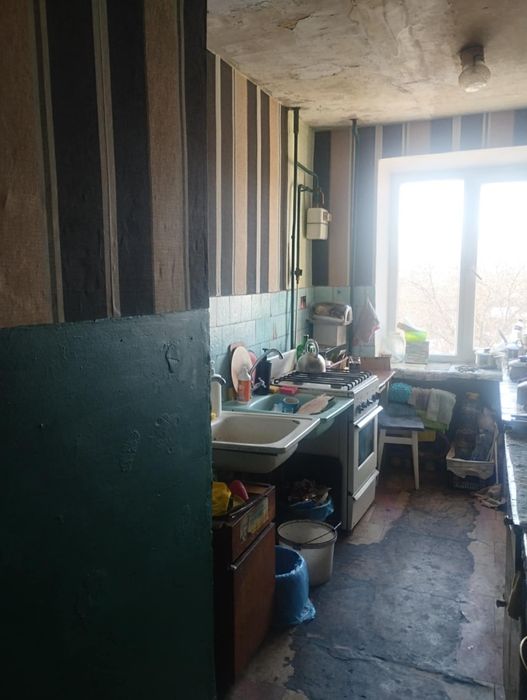 Продаж кімнати в гуртожитку