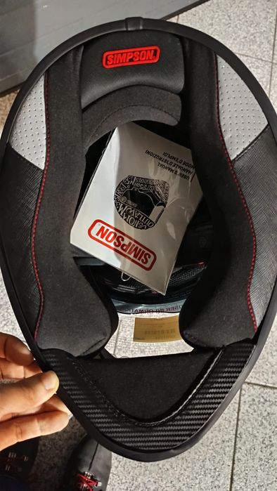 Capacete Simpson Venom Bandit Carbon MC