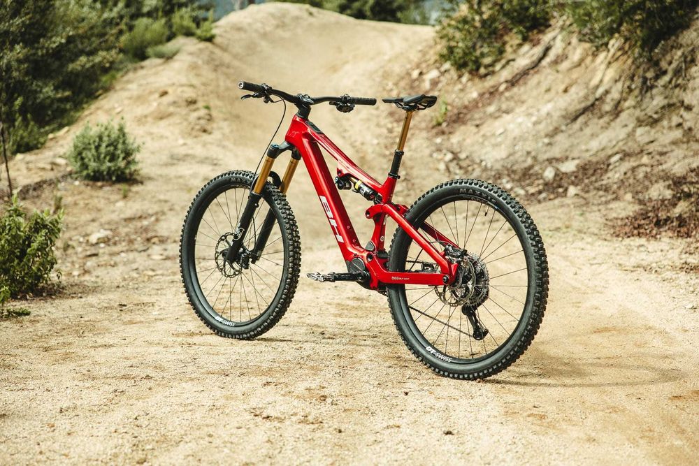 Rower elektryczny górski BH BIKES iLYNX+ DL ENDURO CARBON 9.6 NSN rozmiar LA
