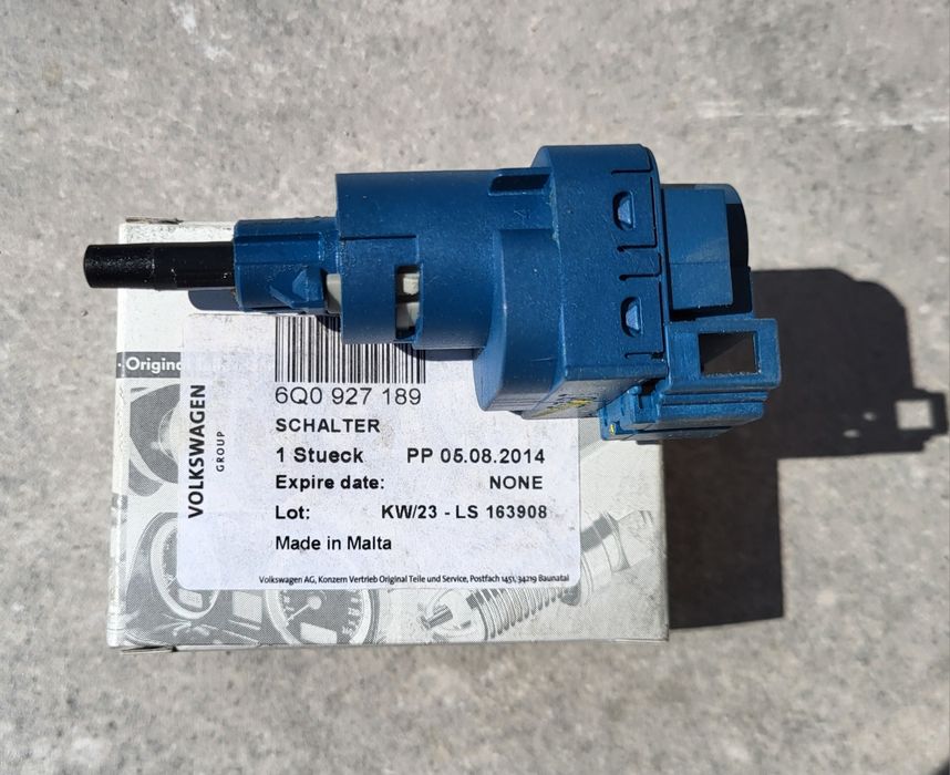 Włącznik pedału sprzęgła VW, Seat, Skoda, Audi  - Oryginał Nowy