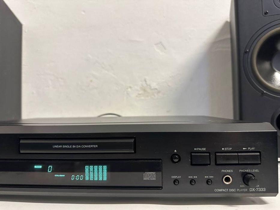 Odtwarzacz CD Onkyo DX-7333