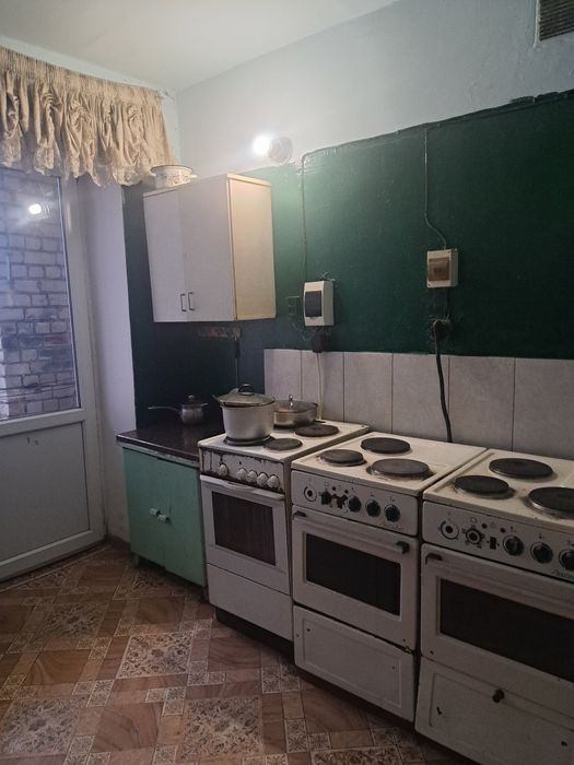 Кімната в гуртожитку пл.Польова