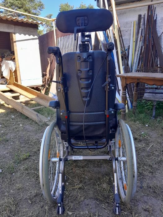 Інвалідний функціональний візок