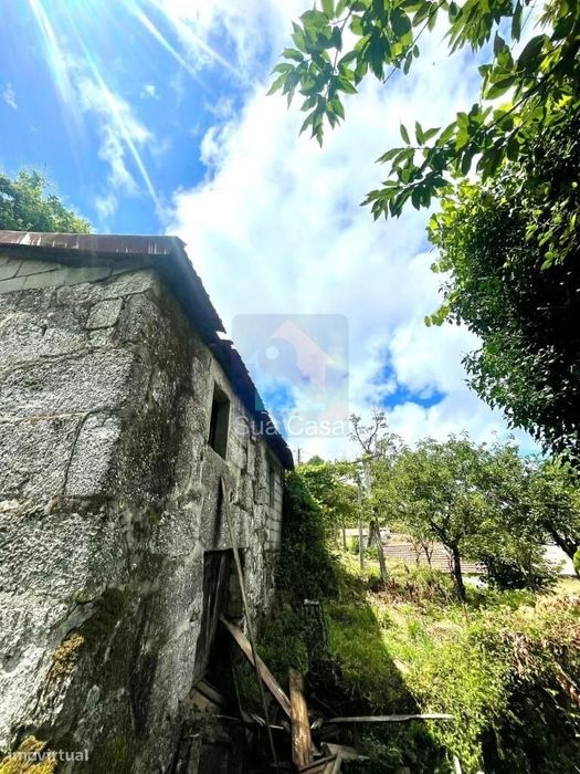 Venda Moradia — Moreira Do Rei E Várzea Cova, Braga