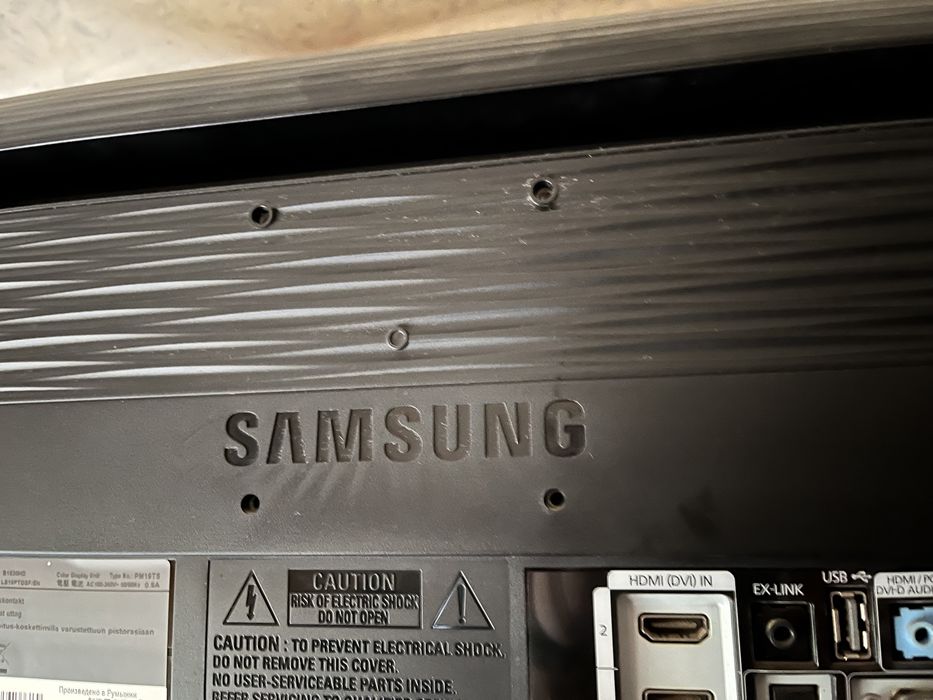 Монитор Samsung