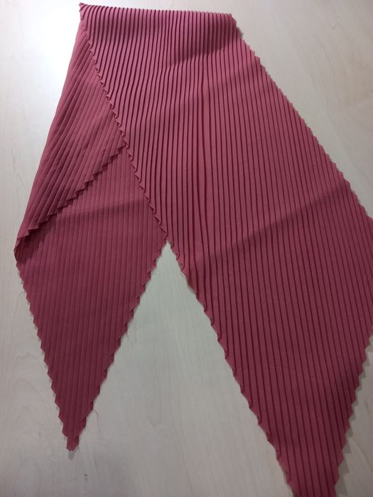 Echarpe efeito plissado