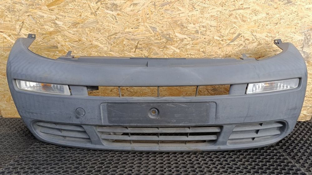 Opel Vivaro A Zderzak Przód