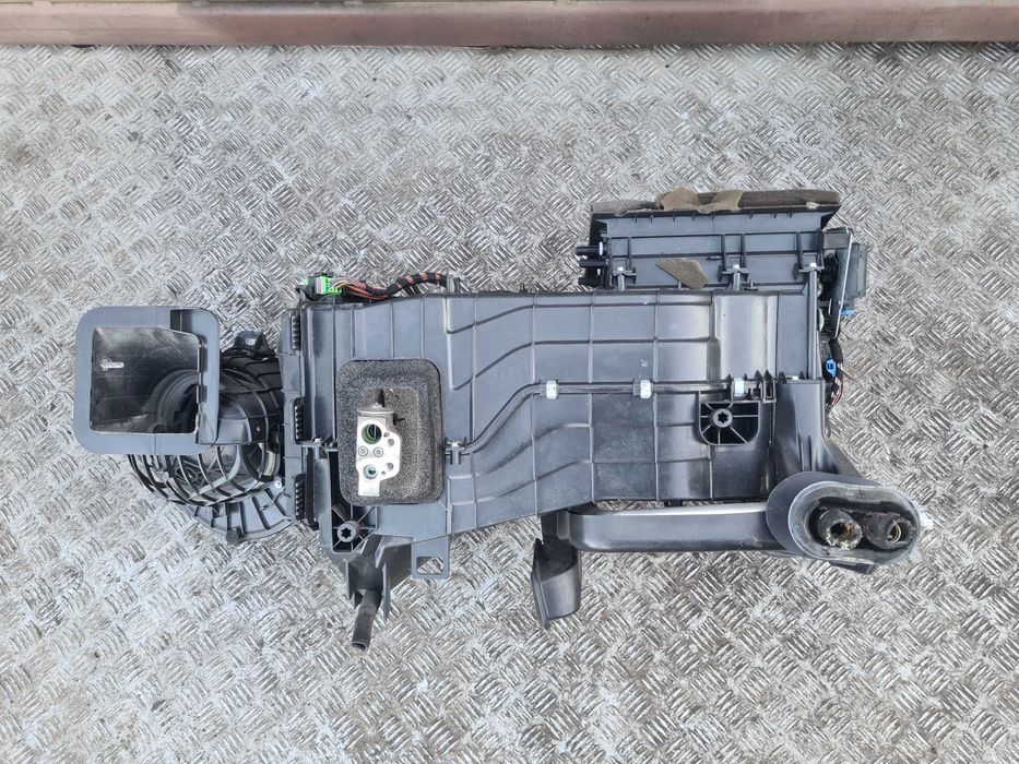 VW Transporter T5 nagrzewnica europa 7H5/820/005AD