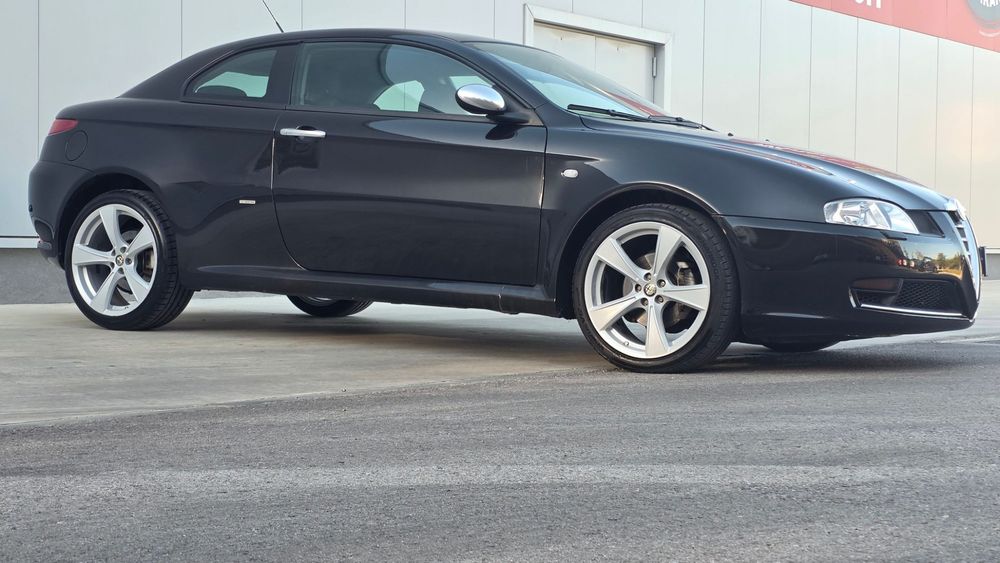 Alfa Romeo GT 1.9 JTD M-JET Q2
