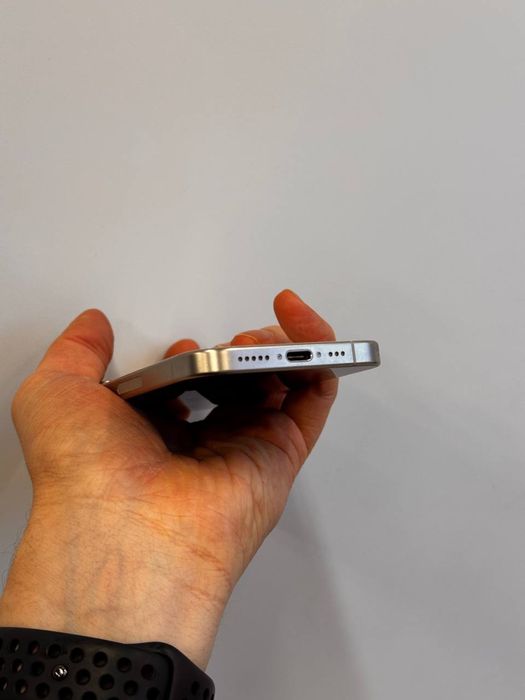 Iphone 15pro 512GB E-sim White Titanium