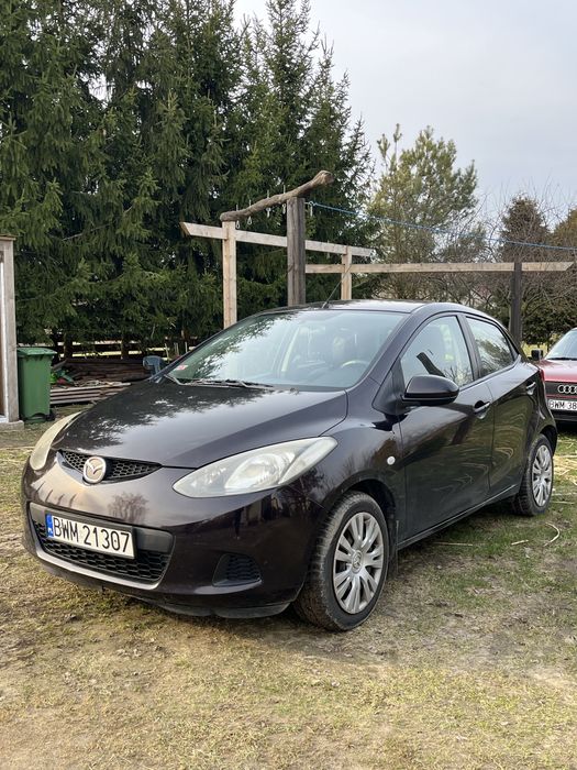 Sprzedam mazdę 2 bardzo ładny stan