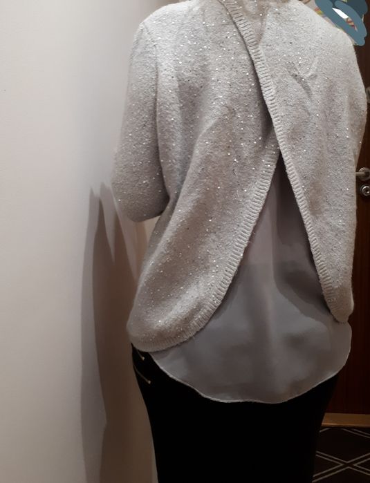 Sweterek z błyszczącą nitką Orsay rozm.M