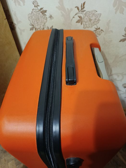 Валіза Baggaj, помаранчева, на колесах