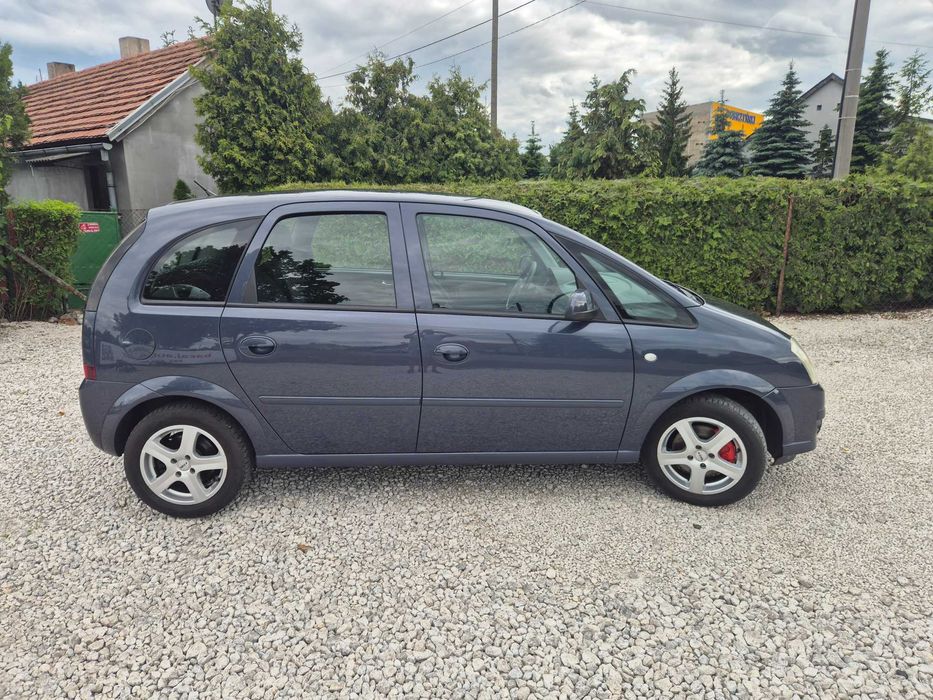 OPEL MERIVA Z ROKU 2010 1Własciciel 2 komplety koł zima/lato Stan bdb