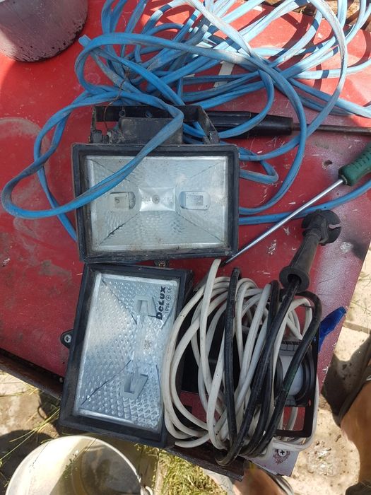 Продам светильники бу