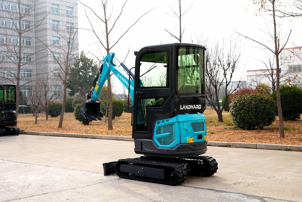 Mini Giratória LANDWARD XT18U 1800KG Motor Kubota