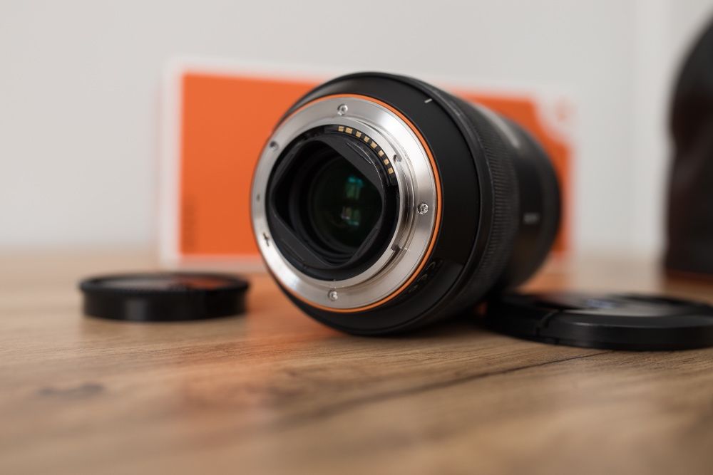 Sony 16-35mm F2.8 ZA SSM. Carl Zeiss