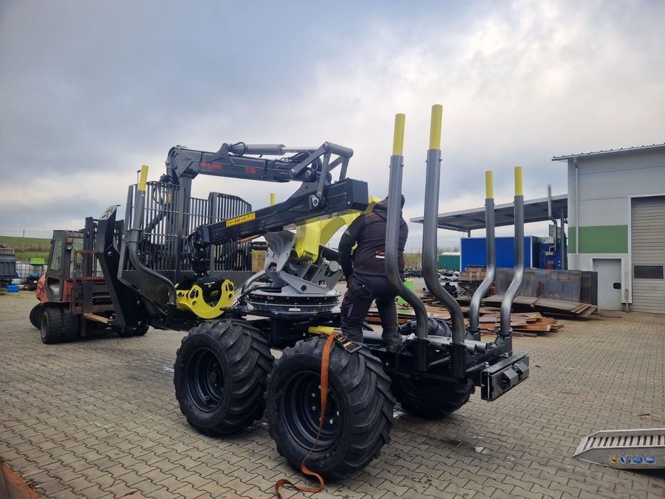 PALMS 12U + ŻURAW 7.78 + KLEMBANK + RADIO + napęd 2wd przyczepa leśna