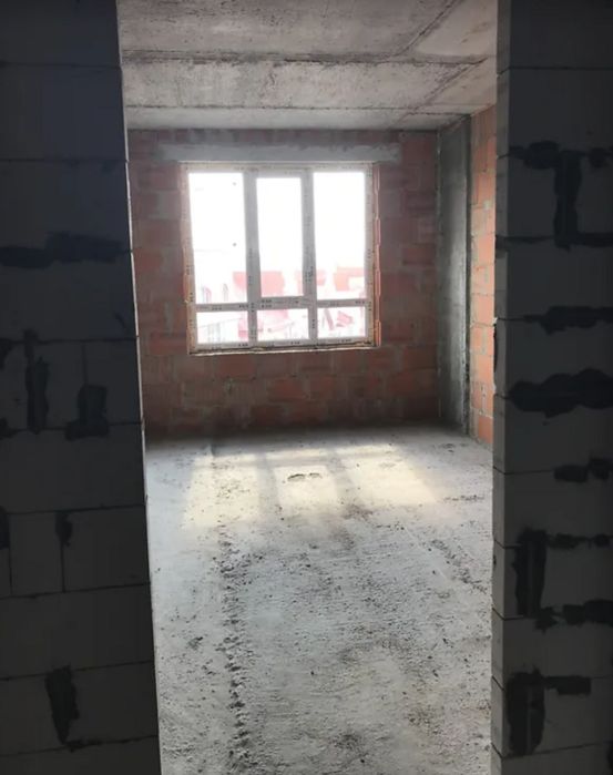 Продаж 2к квартири 71 кв. м на вул. Полковника Д. Нечая