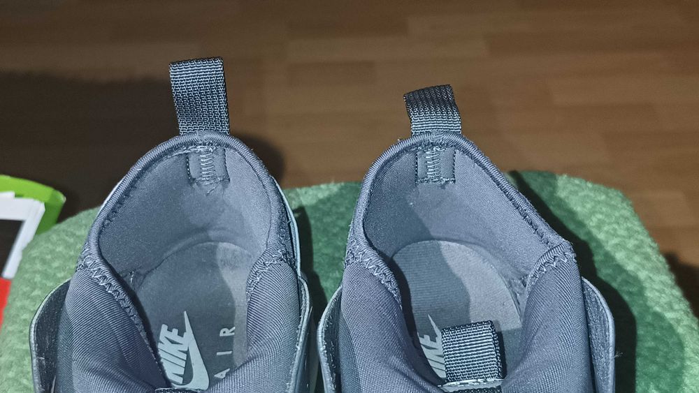 Męskie sneakersy NIKE AIR HUARACHE RUN ULTRA r.42,5 stan bardzo dobry