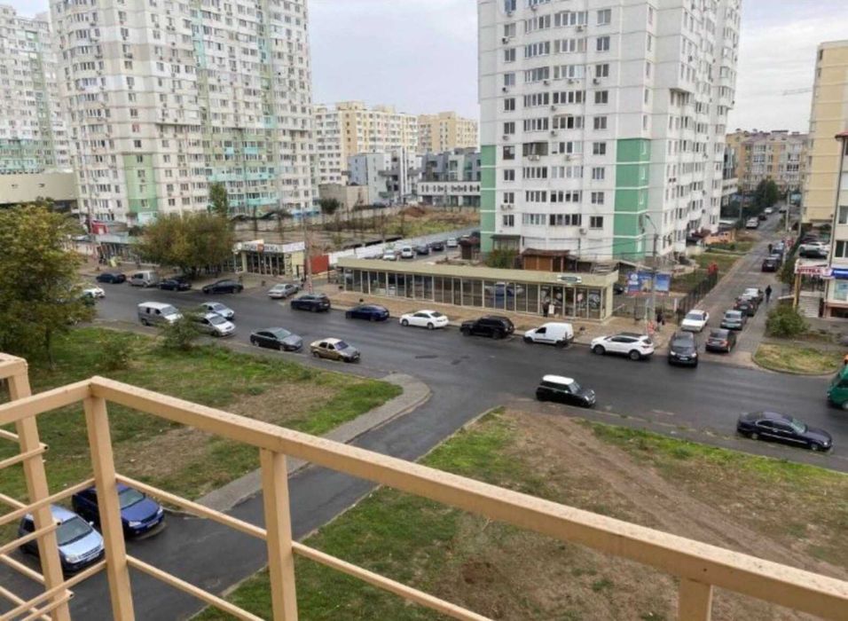 3-кімнатна квартира в новому зданому цегляному будинку на Сахарова, ж/м Котовського. 42 000$