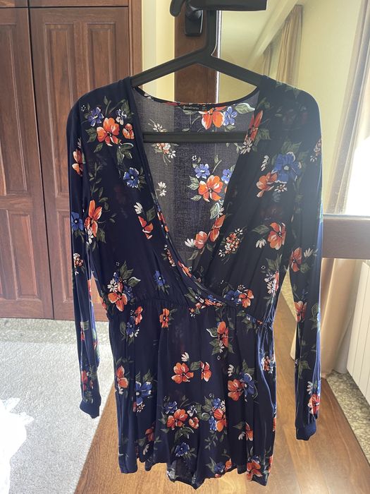 Vendo 6 peças de roupa - 5 da zara e 1 da stradivarius