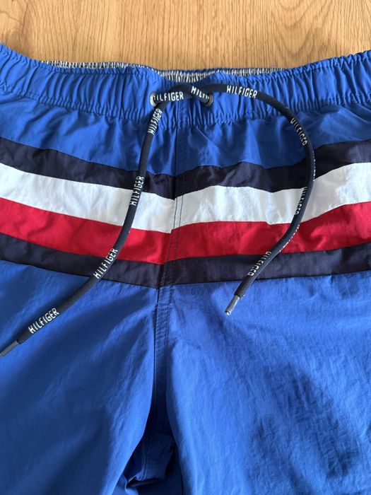 Tommy Hilfiger spodenki kąpielowe roz M super jakosc stan idealny