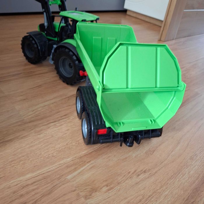 Traktor zabawka DEUTZ-FAHR