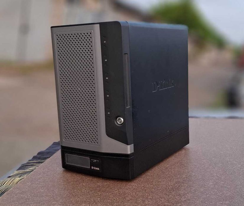 Мережеве сховище NAS D-Link DNS-1200-05