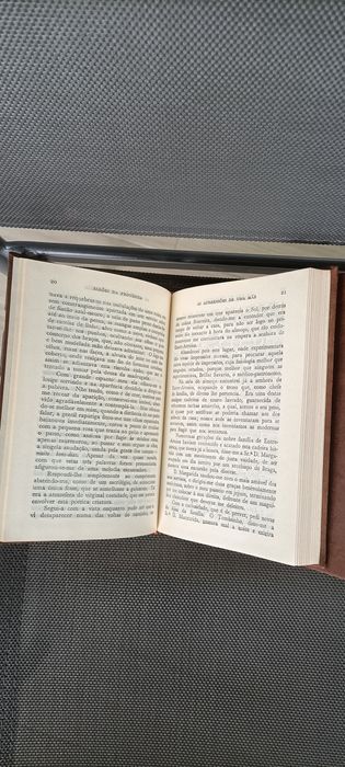 Seis volumes das obras de Júlio Dinis